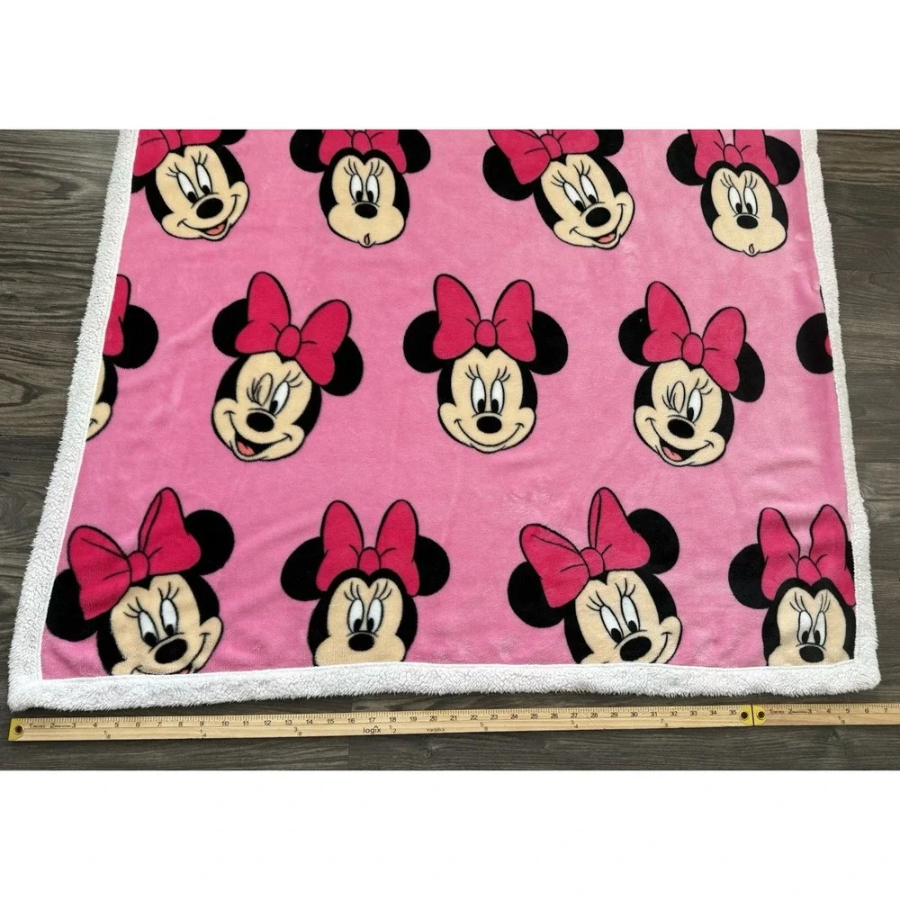 Disney Mini Mouse Throw Plush Blanket Sherpa Pink 44x60 Valentines Cozy